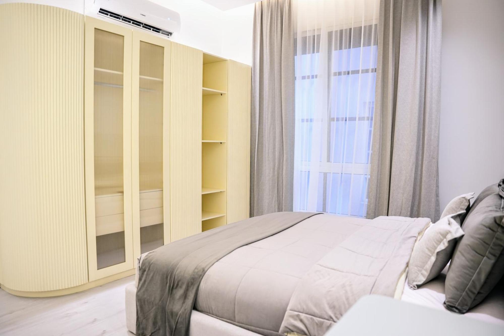 Luxury Smart E12 Apartment