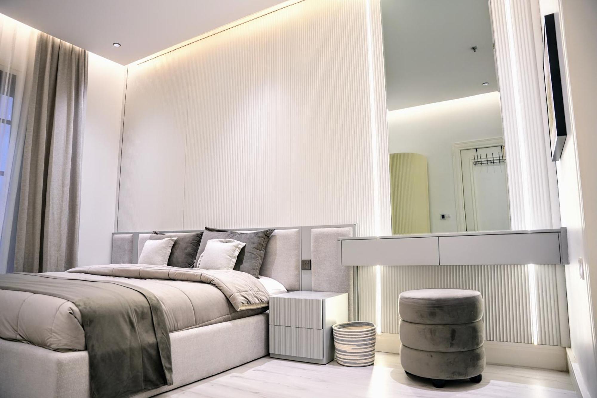 Luxury Smart E12 Apartment